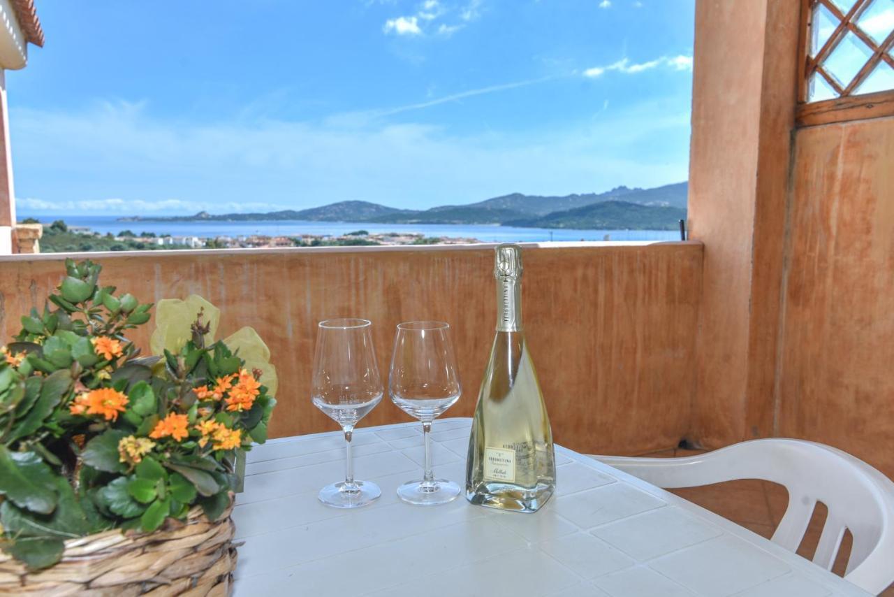 La Costa View Aparthotel Arzachena Exterior photo