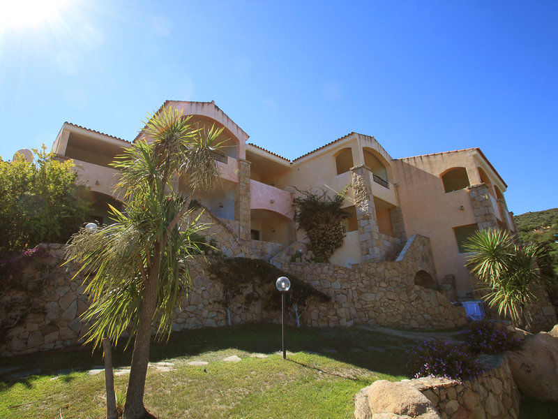 La Costa View Aparthotel Arzachena Exterior photo